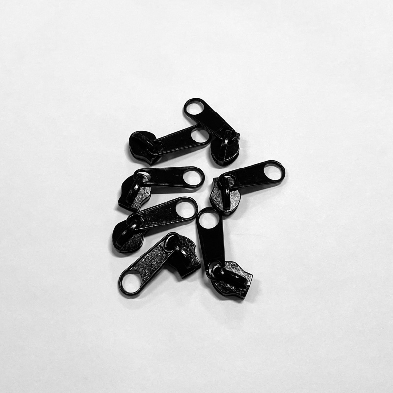 Jezdec s taháčkem 10mm nonlock-ČERNÁ