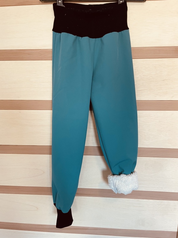 zbytek-Softshell zimní s beránkem-TYRKYS=75cm